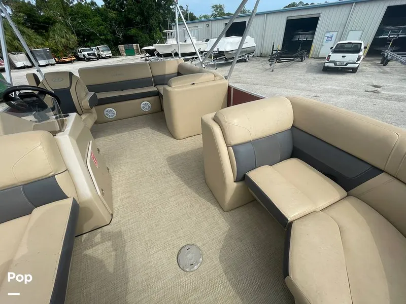 Slide: The Image of Harris Cruiser 210 2022 - 15497955