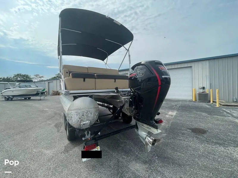 Slide: The Image of Harris Cruiser 210 2022 - 15497983