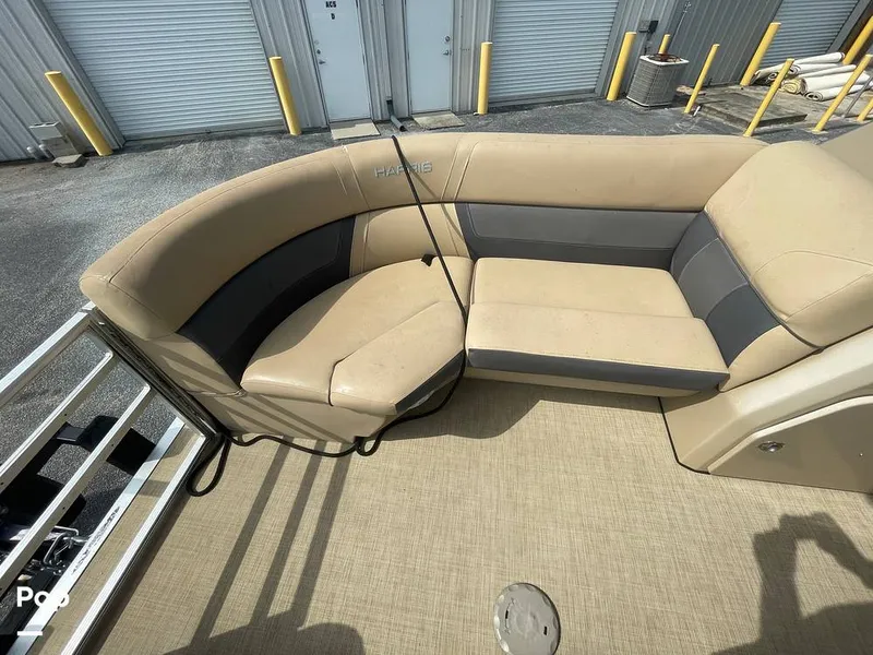 Slide: The Image of Harris Cruiser 210 2022 - 15497953