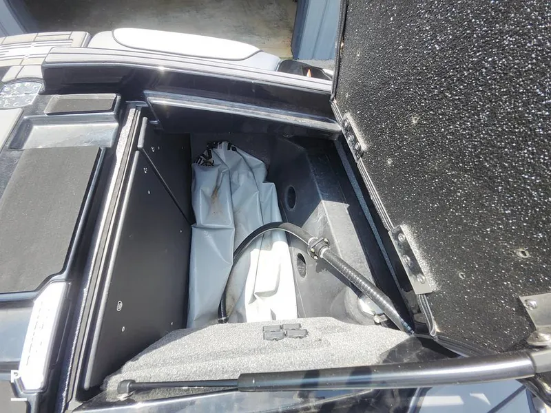 Slide: The Image of Malibu Wakesetter 24 MXZ 2023 - 15534449