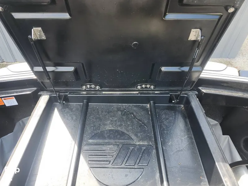 Slide: The Image of Malibu Wakesetter 24 MXZ 2023 - 15534451