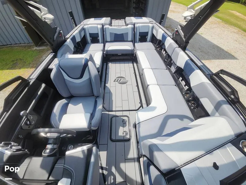 Slide: The Image of Malibu Wakesetter 24 MXZ 2023 - 15534447