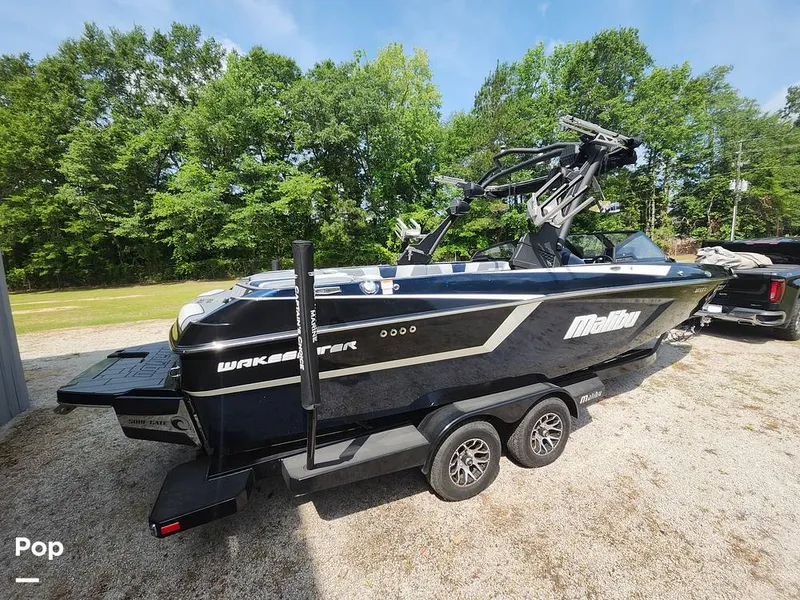 Slide: The Image of Malibu Wakesetter 24 MXZ 2023 - 15534296