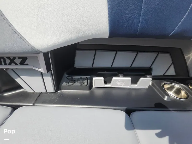 Slide: The Image of Malibu Wakesetter 24 MXZ 2023 - 15534358