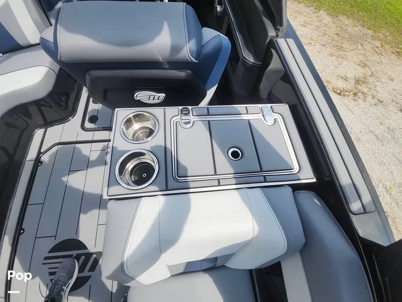 Slide: The Image of Malibu Wakesetter 24 MXZ 2023 - 15534360