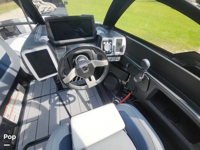 Slide: The Image of Malibu Wakesetter 24 MXZ 2023 - 15534418