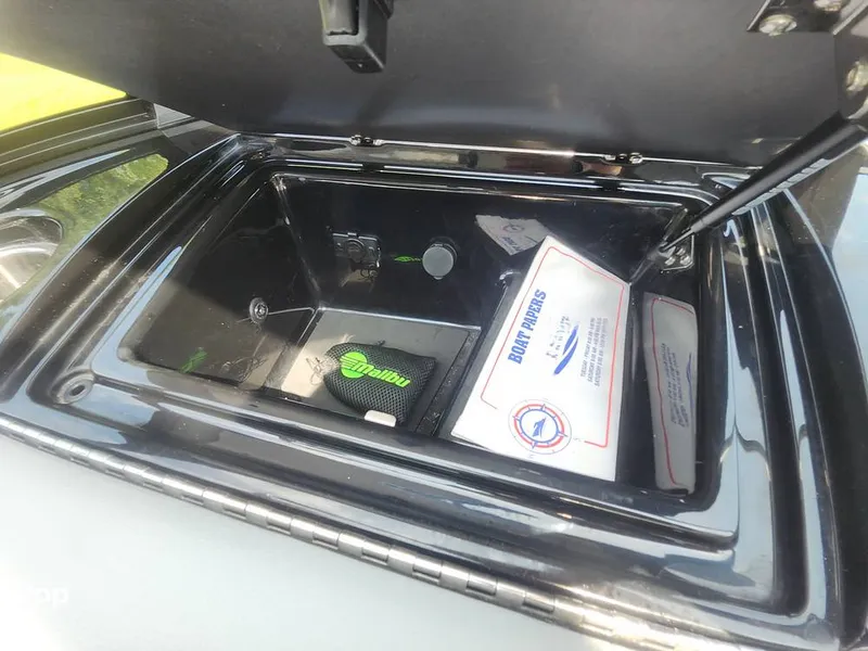 Slide: The Image of Malibu Wakesetter 24 MXZ 2023 - 15534427