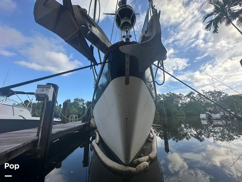 Slide: The Image of Pearson 424 Sloop 1981 - 15749384