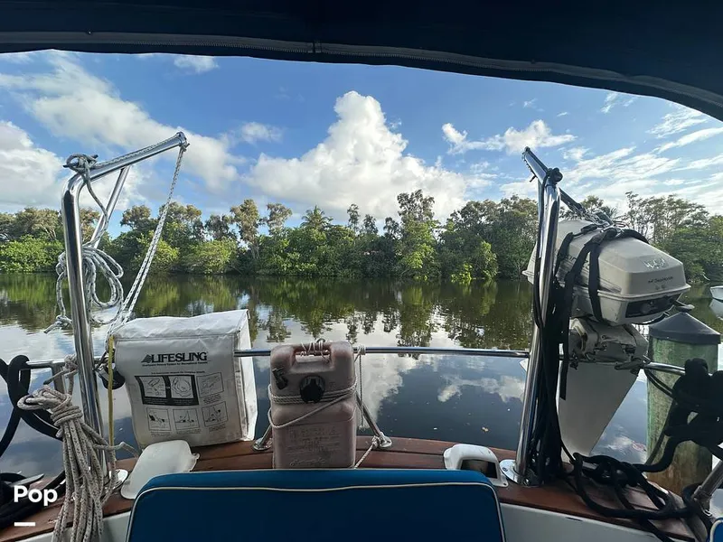 Slide: The Image of Pearson 424 Sloop 1981 - 15749396