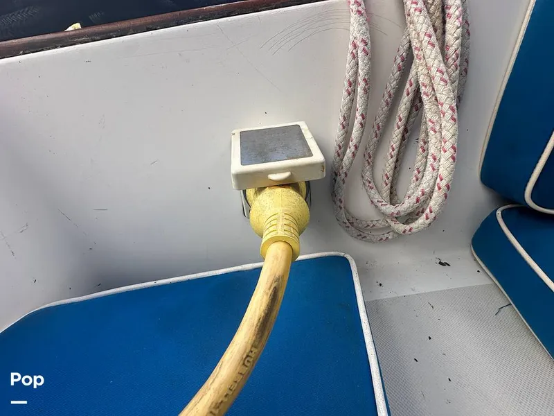 Slide: The Image of Pearson 424 Sloop 1981 - 15749399