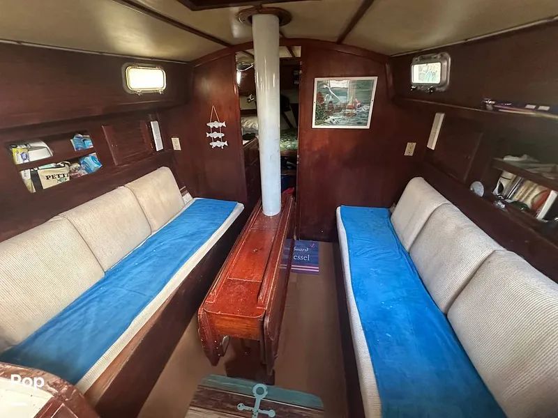 Slide: The Image of Pearson 424 Sloop 1981 - 15749463