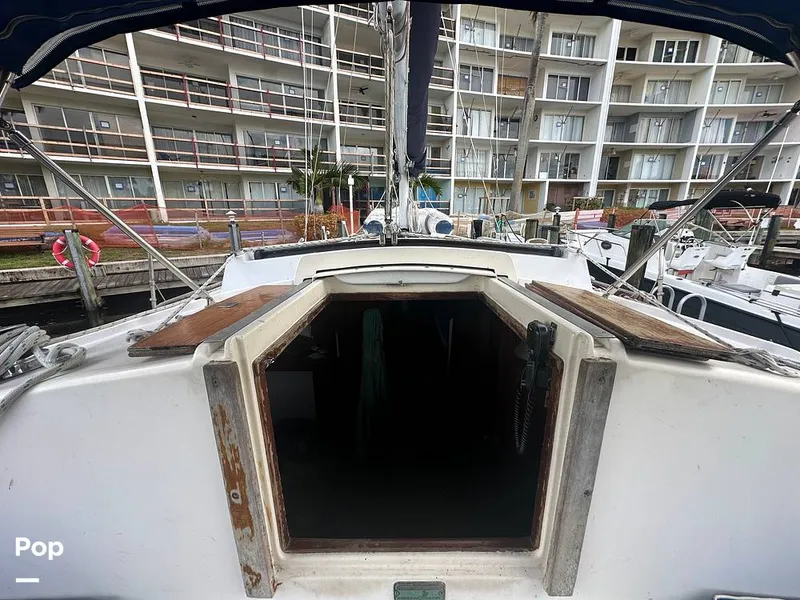 Slide: The Image of Pearson 424 Sloop 1981 - 15749414