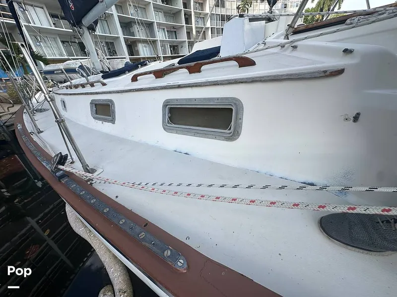 Slide: The Image of Pearson 424 Sloop 1981 - 15749418