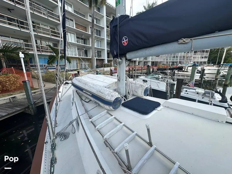 Slide: The Image of Pearson 424 Sloop 1981 - 15749421