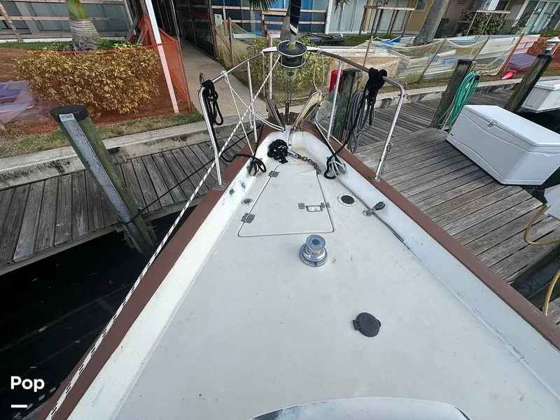 Slide: The Image of Pearson 424 Sloop 1981 - 15749423