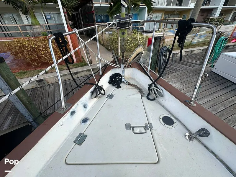 Slide: The Image of Pearson 424 Sloop 1981 - 15749425