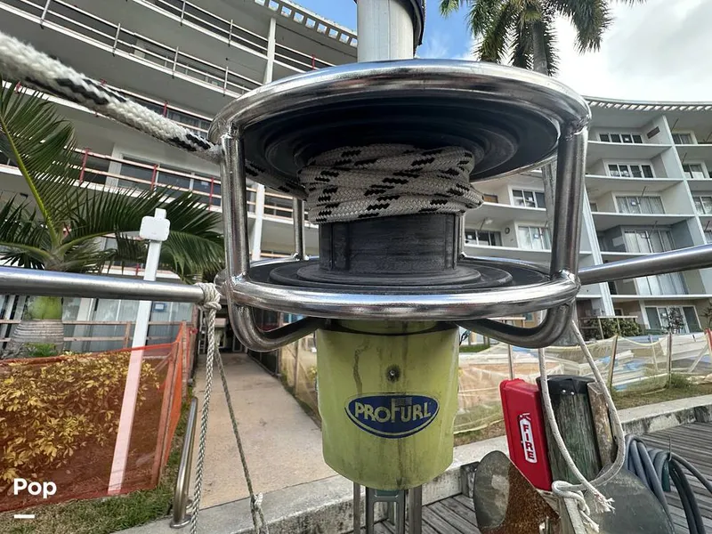 Slide: The Image of Pearson 424 Sloop 1981 - 15749427