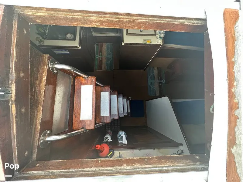 Slide: The Image of Pearson 424 Sloop 1981 - 15749436