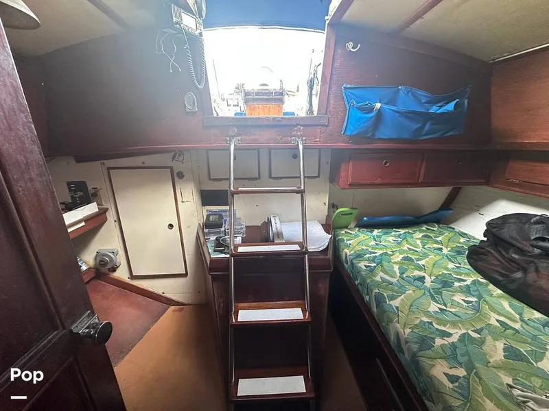 Slide: The Image of Pearson 424 Sloop 1981 - 15749439