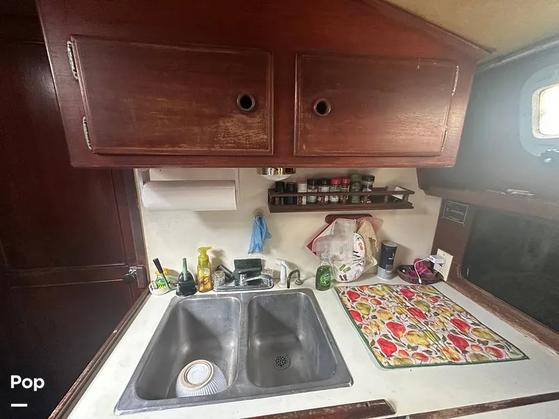 Slide: The Image of Pearson 424 Sloop 1981 - 15749452