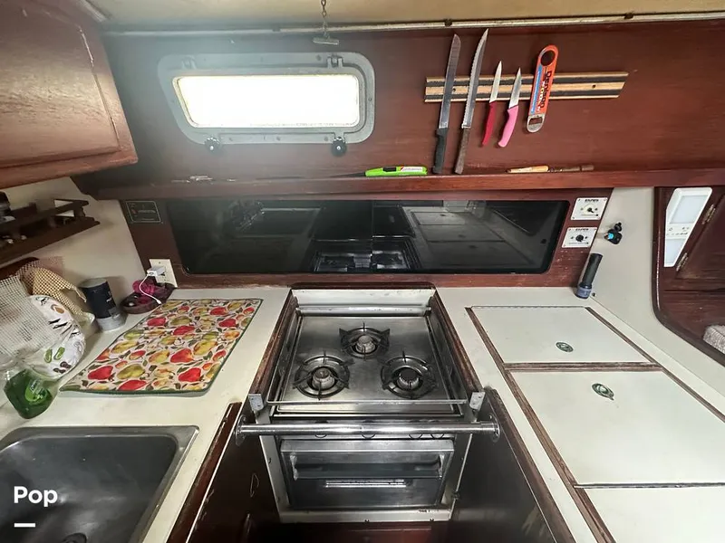 Slide: The Image of Pearson 424 Sloop 1981 - 15749455