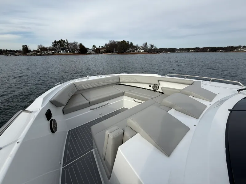 Slide: The Image of Cruisers 38 GLS 2025 - 31