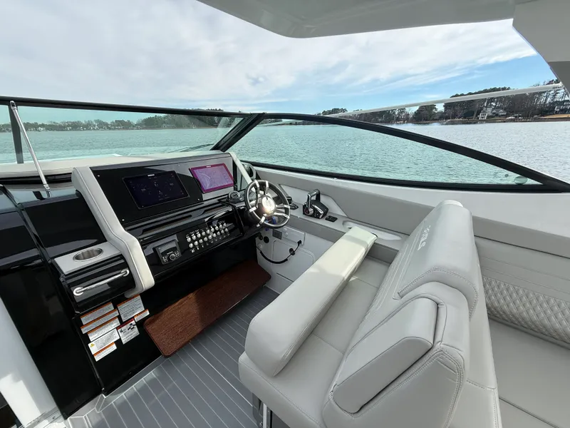 Slide: The Image of Cruisers Yachts 38 GLS 2025 - 26
