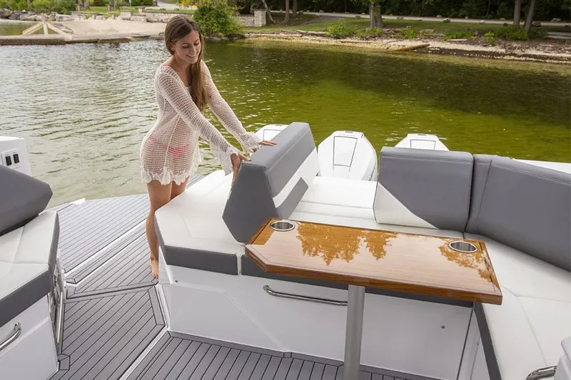 Slide: The Image of Cruisers Yachts 38 GLS 2025 - 7