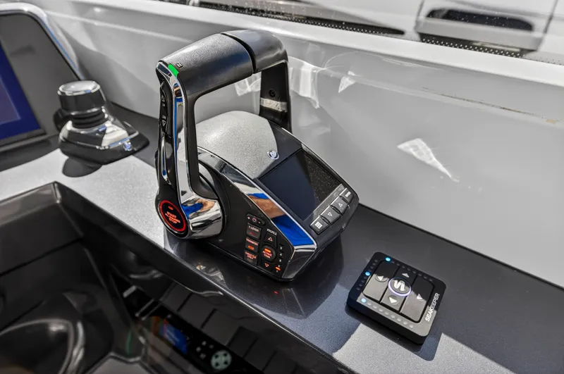 Slide: The Image of Galeon 375 GTO 2024 - 37