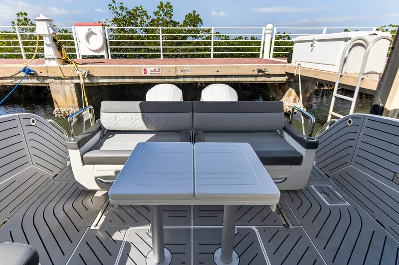 Slide: The Image of Galeon 375 GTO 2024 - 44