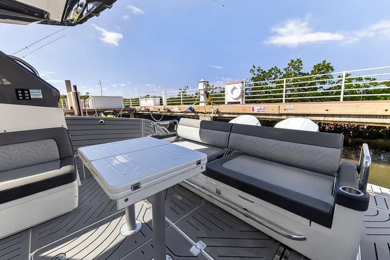 Slide: The Image of Galeon 375 GTO 2024 - 47