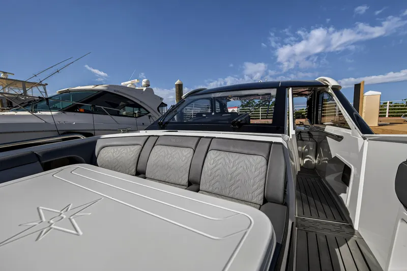 Slide: The Image of Galeon 375 GTO 2024 - 55