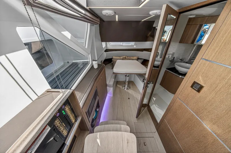 Slide: The Image of Galeon 375 GTO 2024 - 59