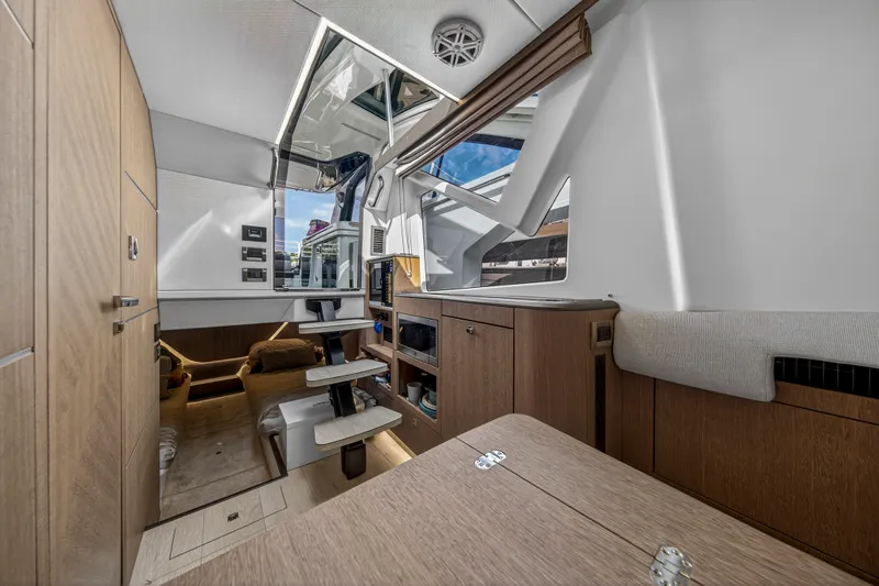 Slide: The Image of Galeon 375 GTO 2024 - 67