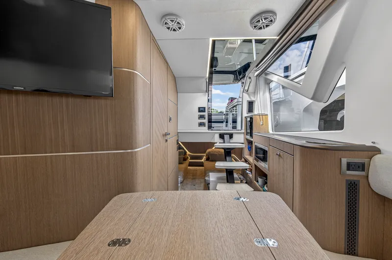 Slide: The Image of Galeon 375 GTO 2024 - 68