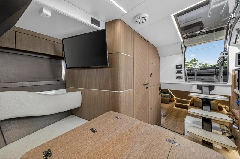 Slide: The Image of Galeon 375 GTO 2024 - 70