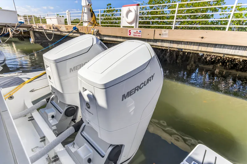 Slide: The Image of Galeon 375 GTO 2024 - 77