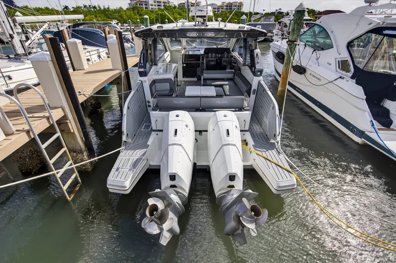 Slide: The Image of Galeon 375 GTO 2024 - 78