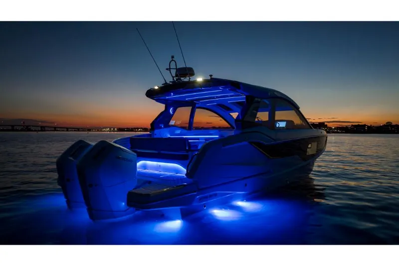 Slide: The Image of Galeon 375 GTO 2024 - 83