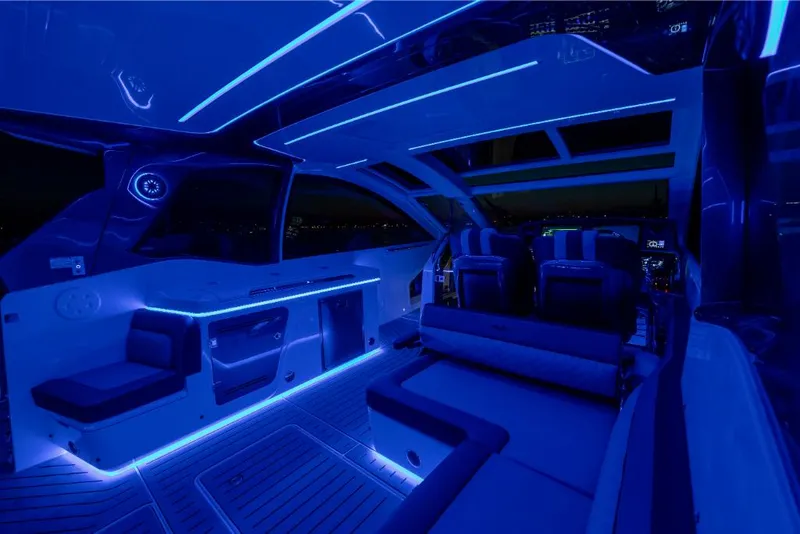 Slide: The Image of Galeon 375 GTO 2024 - 85