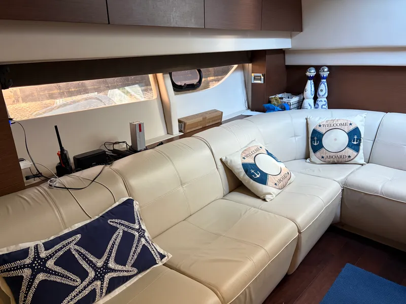 Slide: The Image of Sea Ray 470 SUNDANCER 2014 - 38