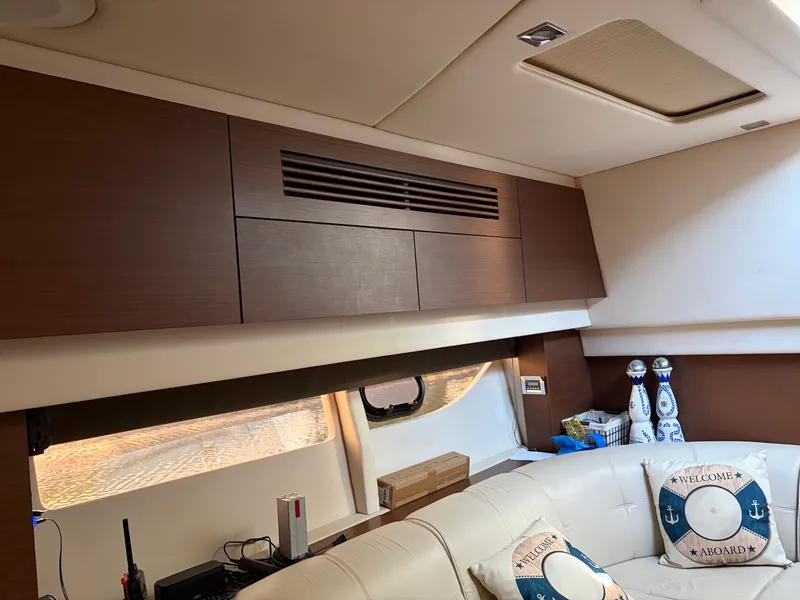 Slide: The Image of Sea Ray 470 SUNDANCER 2014 - 40