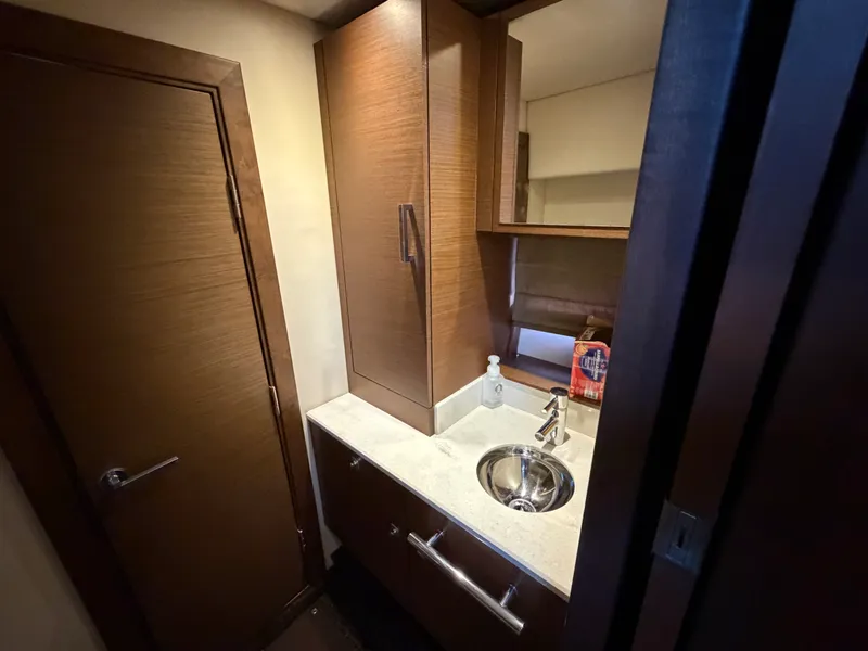 Slide: The Image of Sea Ray 470 SUNDANCER 2014 - 45