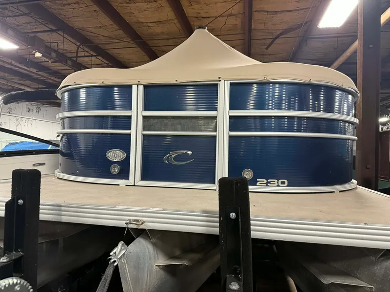 The Image of Crest 230 CREST II 2014 - 0