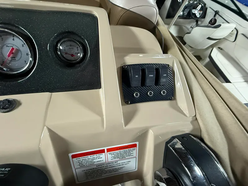 Slide: The Image of Crest 230 CREST II 2014 - 18