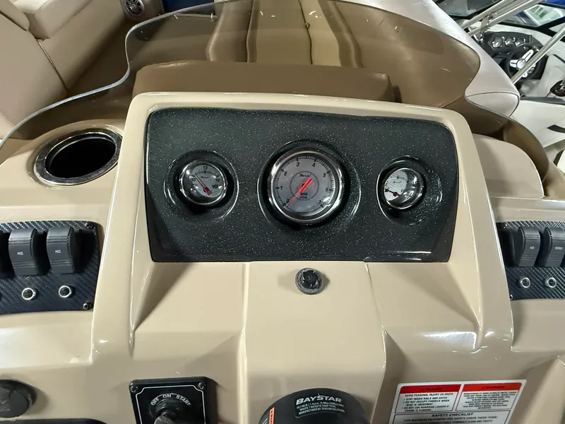 Slide: The Image of Crest 230 CREST II 2014 - 19