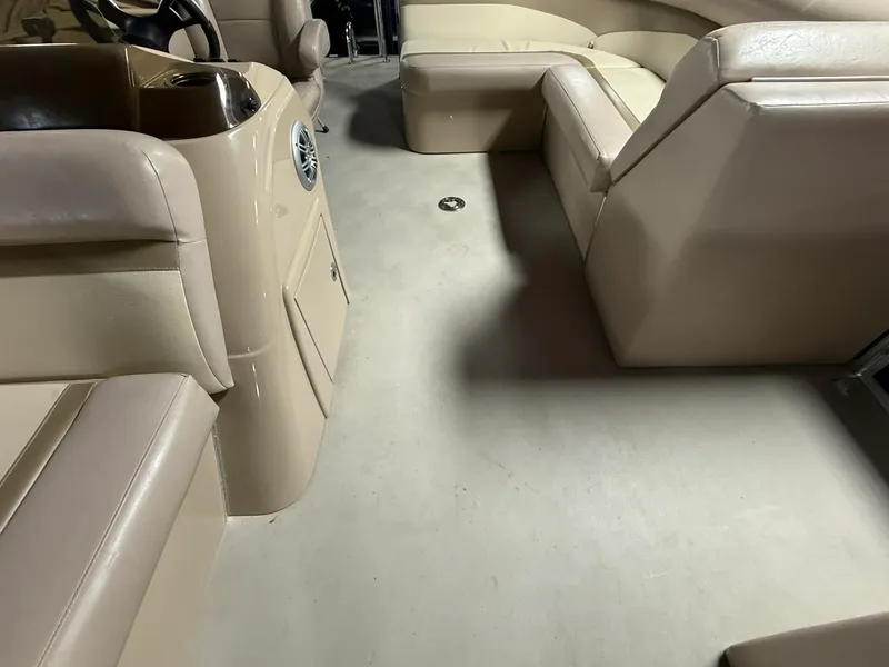 Slide: The Image of Crest 230 CREST II 2014 - 2