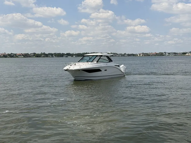 Slide: The Image of Sea Ray Sundancer 320 Outboard 2026 - 2