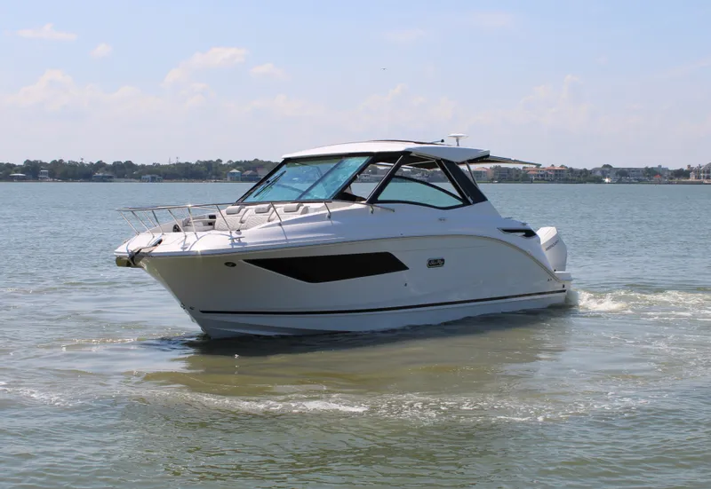 Slide: The Image of Sea Ray Sundancer 320 Outboard 2026 - 6