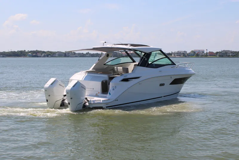 Slide: The Image of Sea Ray Sundancer 320 Outboard 2026 - 3